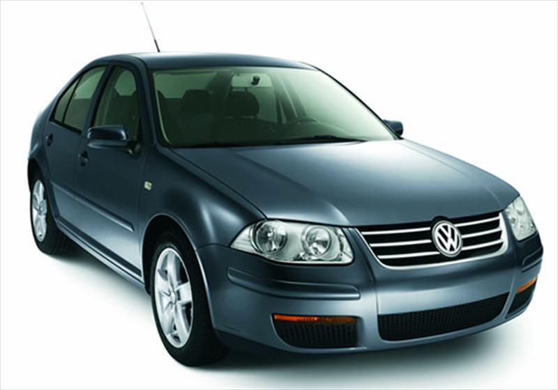 Volkswagen Bora 1.8 T Highline Tiptronic Cuero (2013)