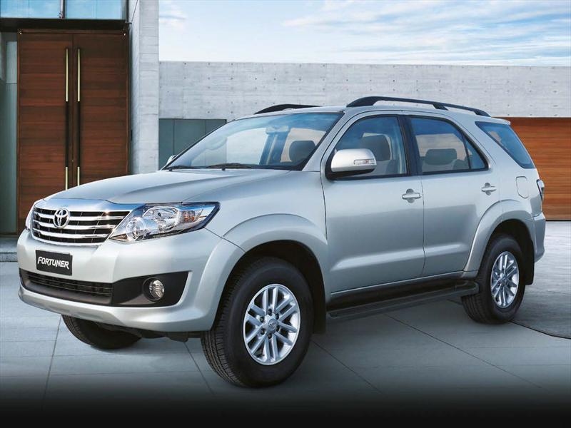 toyota fortuner urbana 4x2 #4