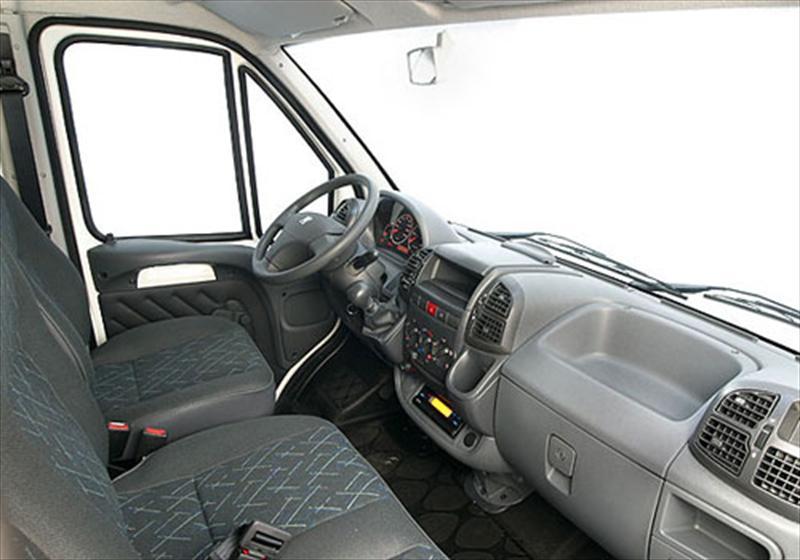 Peugeot Boxer Furgón 350 LH 2 3 HDi Confort 2013