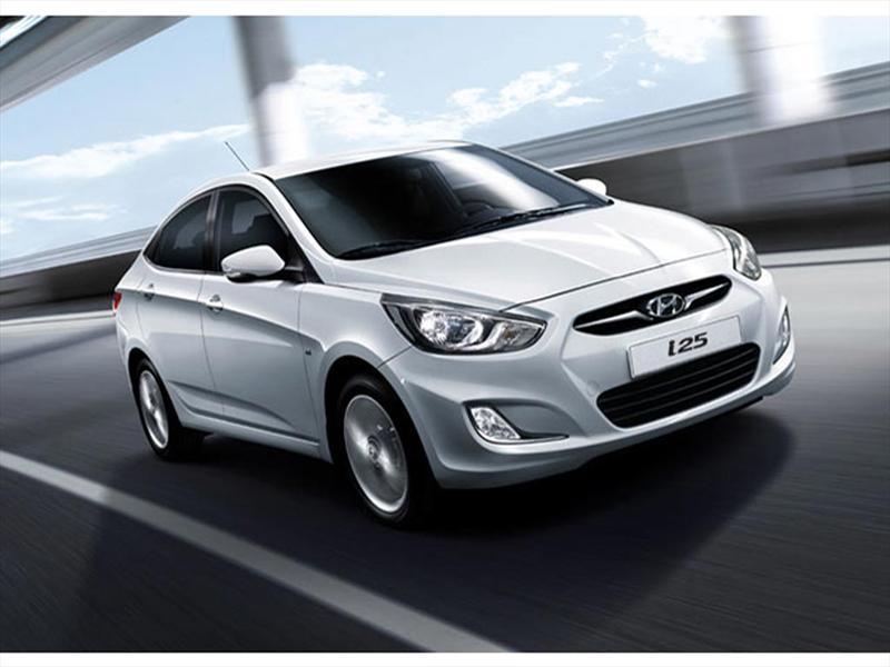 Hyundai i25 Sedán 1 6 2013