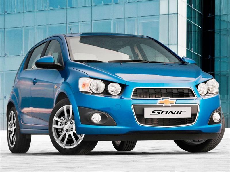 Chevrolet Sonic LTZ (2012)