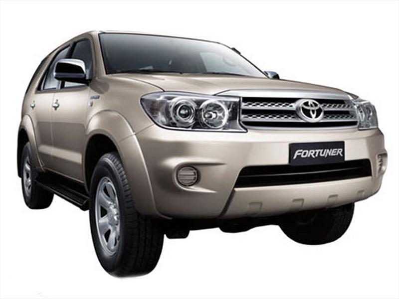 camioneta toyota fortuner urbana #4