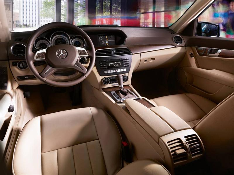Mercedes Benz Clase C 250 CGI Sport Aut (2014)