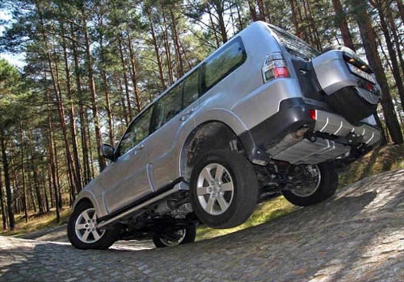 Mitsubishi montero 3