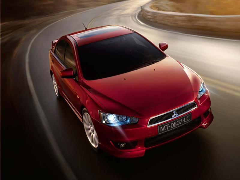 Mitsubishi Lancer GTS CVT Sun & Sound (2015)