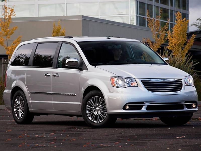 Chrysler Town and Country Limited (2014)