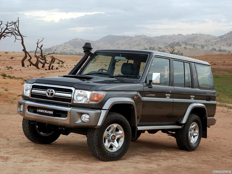 Toyota land cruiser 76