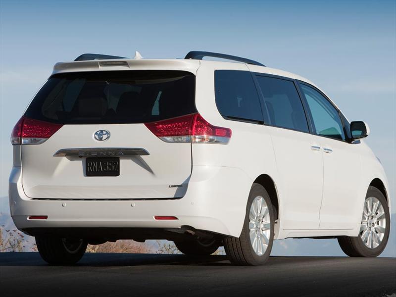 Toyota Sienna XLE 3.5L (2018)