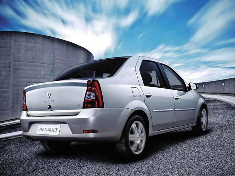 Фото renault logan 2013 год белый цвет