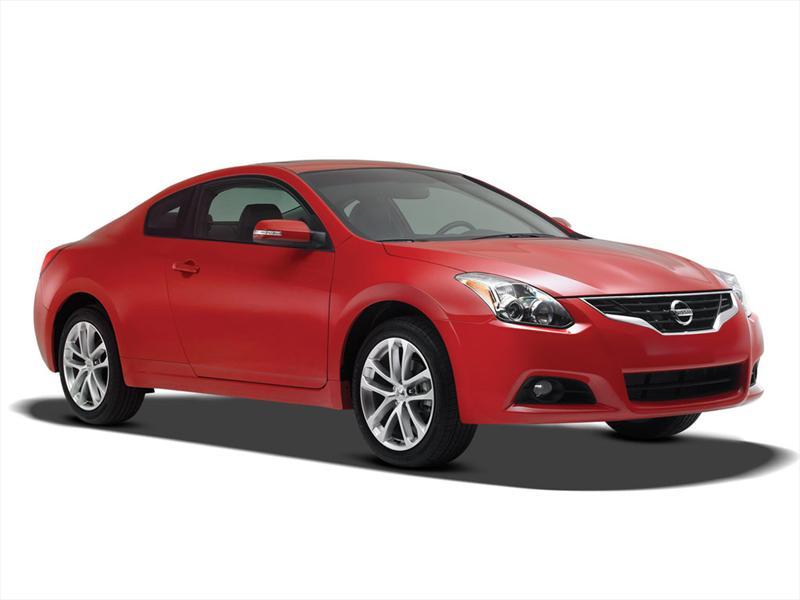 foto Nissan Altima Coupé
