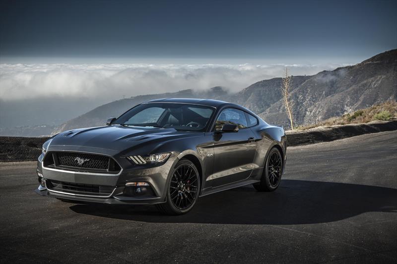 Ford Mustang GT 5.0L V8 (2017)
