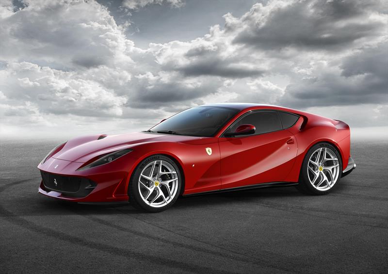 foto Ferrari 812 SuperFast