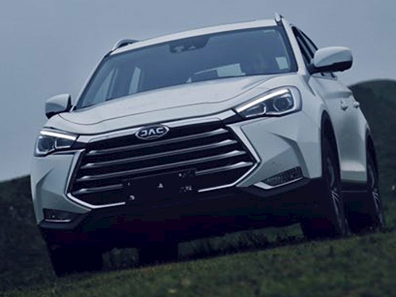 foto JAC Sei 7 Limited 7 asientos