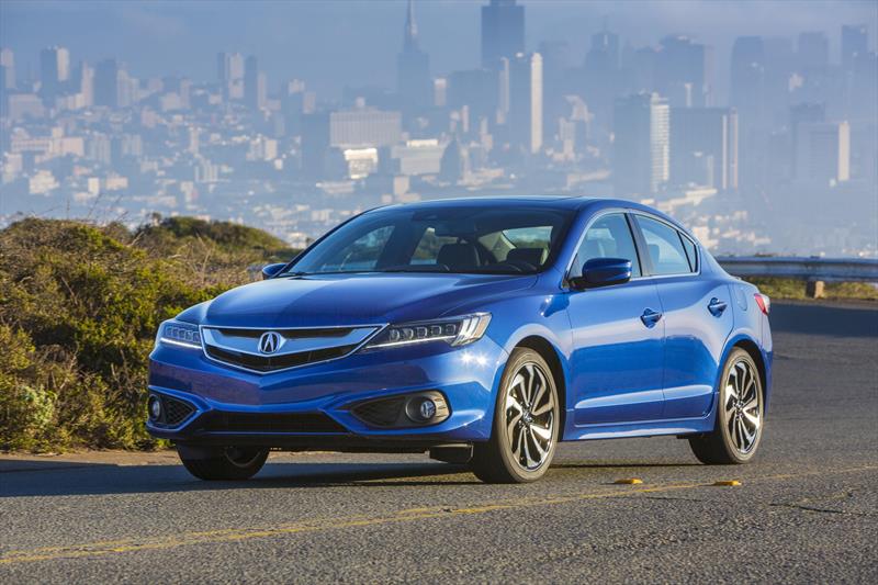 Acura ILX TECH (2018)