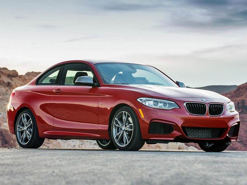 foto BMW Serie 2 220i Sport Line