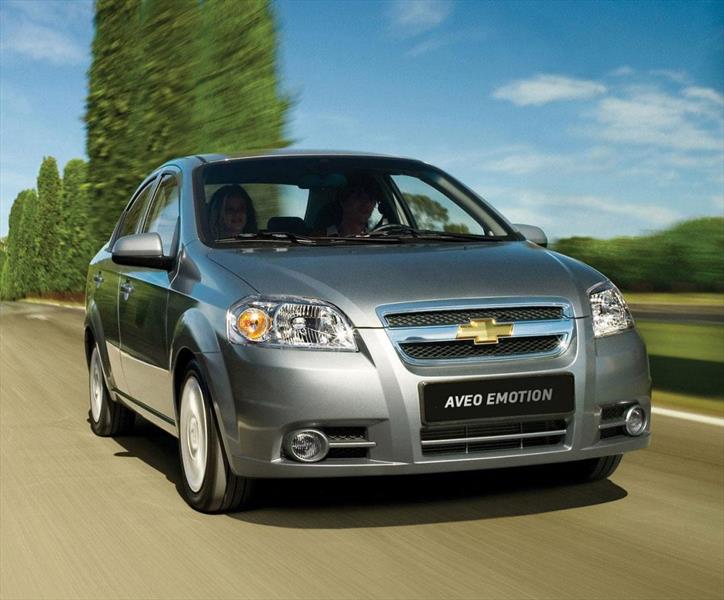 Chevrolet Aveo Emotion Advance (2015)