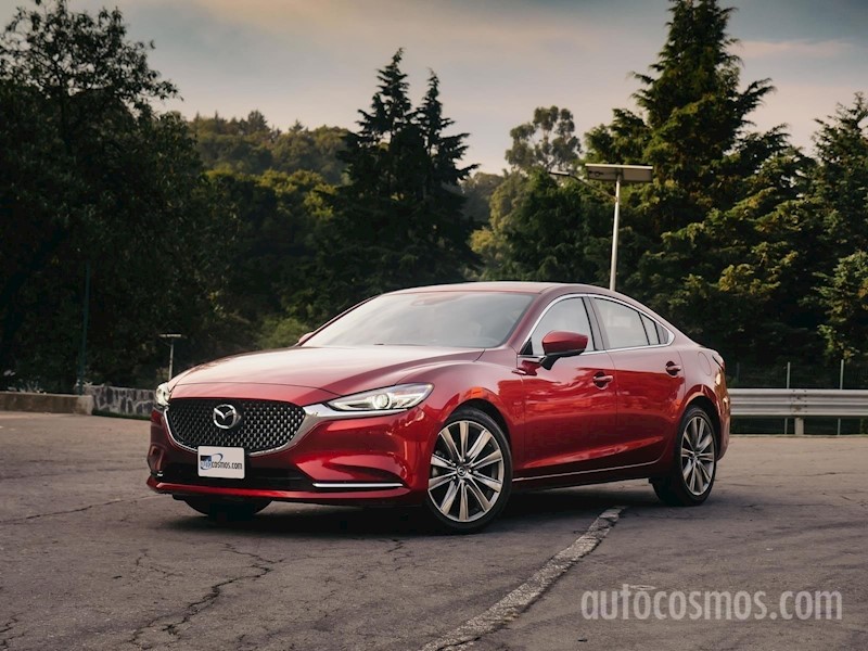 foto Mazda 6 Signature financiado en mensualidades enganche $59,490 mensualidades desde $13,662