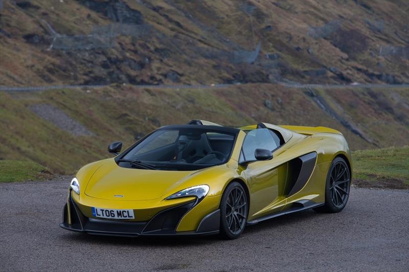 foto McLaren Automotive 675 LT Spider 3.8L