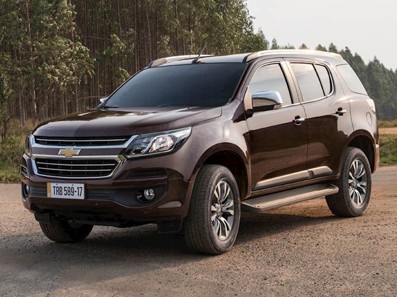 Chevrolet trailblazer 2015 с человеком