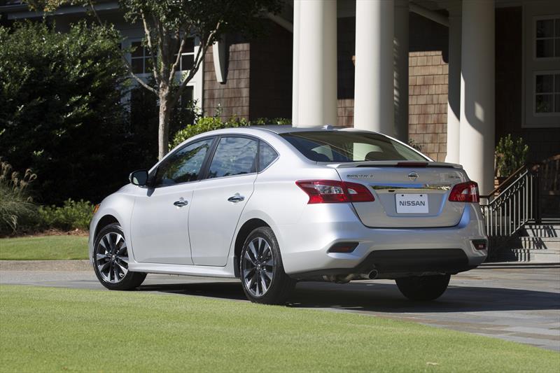 Nissan Sentra SR Turbo (2017)