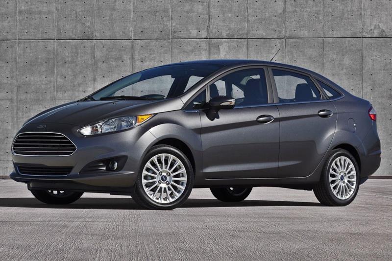 foto Ford Fiesta Sedán Titanium Aut