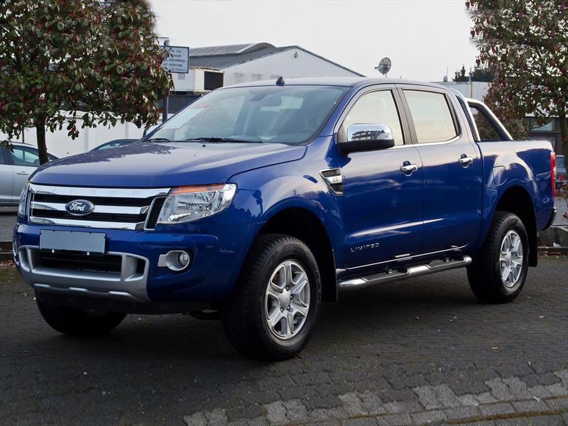 Ford Ranger XLT 4x2 Cabina Doble (2015) Ford Ranger XLT 4x2 Cabina Doble (2015)