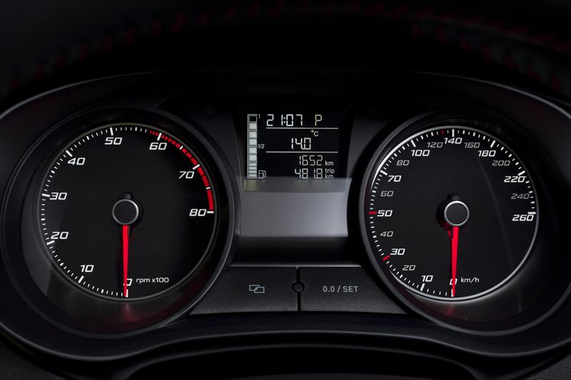 SEAT Reference 2.0L 5P (2013)