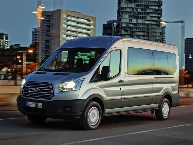 Ford transit minibus