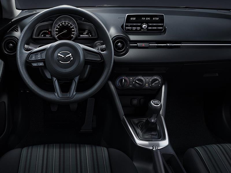 Mazda 2 Touring (2018)