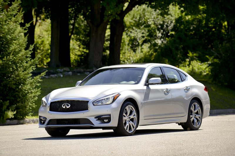 foto Infiniti Q70