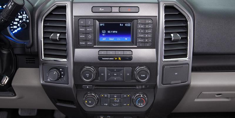 Ford F-150 Doble Cabina 4x2 V8 (2016)