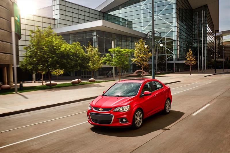 Chevrolet Sonic Lt (2017)