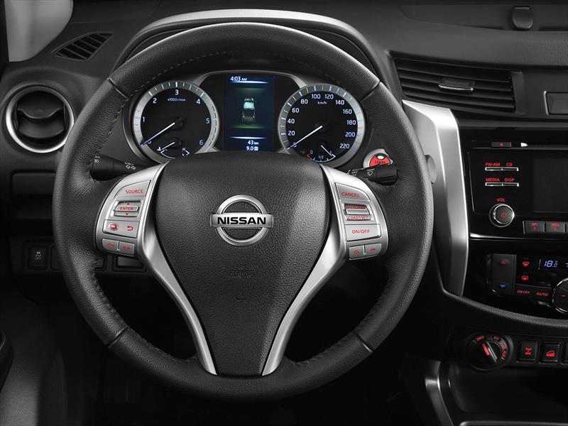 Nissan NP 300 Frontier LE 4x4 (2018) Nissan NP 300 Frontier LE 4x4 (2018)