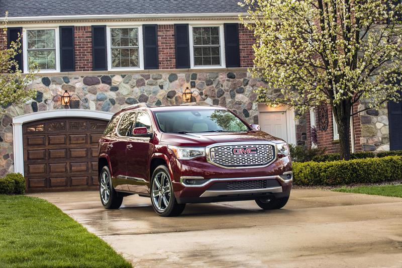 foto GMC Acadia Denali