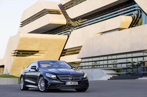 foto Mercedes Benz Clase S Coupé 63 AMG 4MATIC nuevo color A elección precio $3,900,000