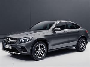 foto Mercedes Clase GLC 300 Coupé 4Matic AMG-Line 258Cv nuevo color A elección precio u$s101.500