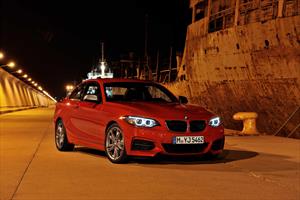BMW Serie 2 220iA M Sport Aut nuevo color A eleccion precio $699,900