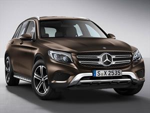 foto Mercedes Clase GLC 300 4Matic Urban 258Cv nuevo color A elección precio u$s96.500