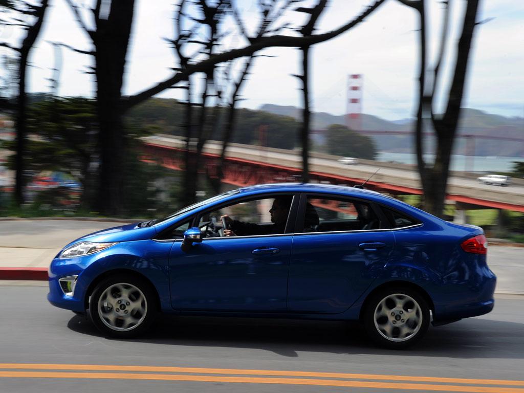 Ford Fiesta Sedán Sportback (2013)