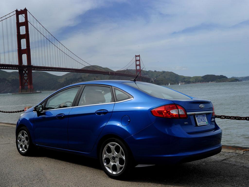 Ford Fiesta Sedán Sportback (2013)