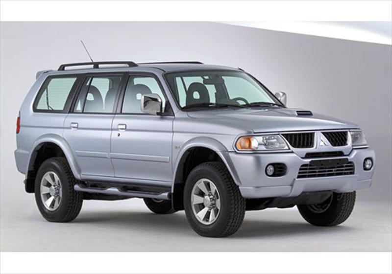 Mitsubishi montero sport 2012