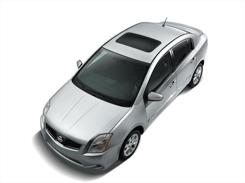 Nissan Sentra Sport Road (2012) Nissan Sentra Sport Road (2012)