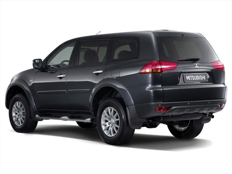 Mitsubishi montero sport 3