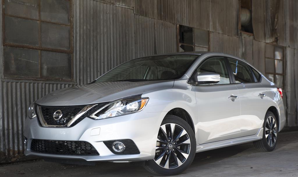 Nissan Sentra SR Turbo (2017)
