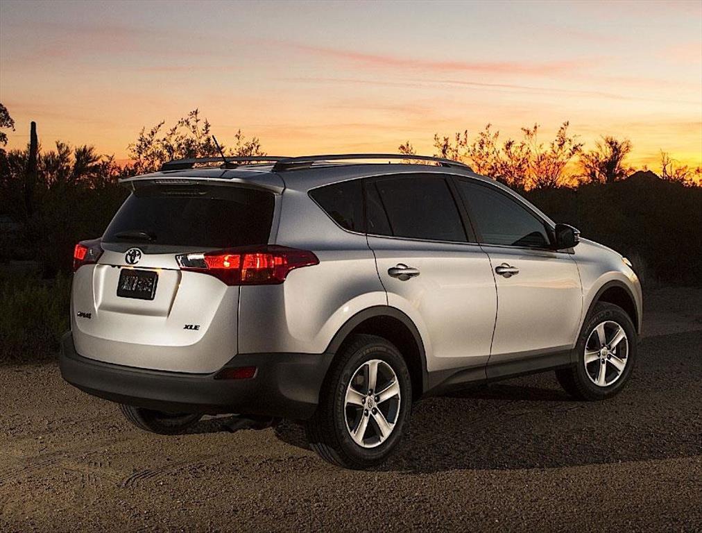 Toyota rav4 2014 года