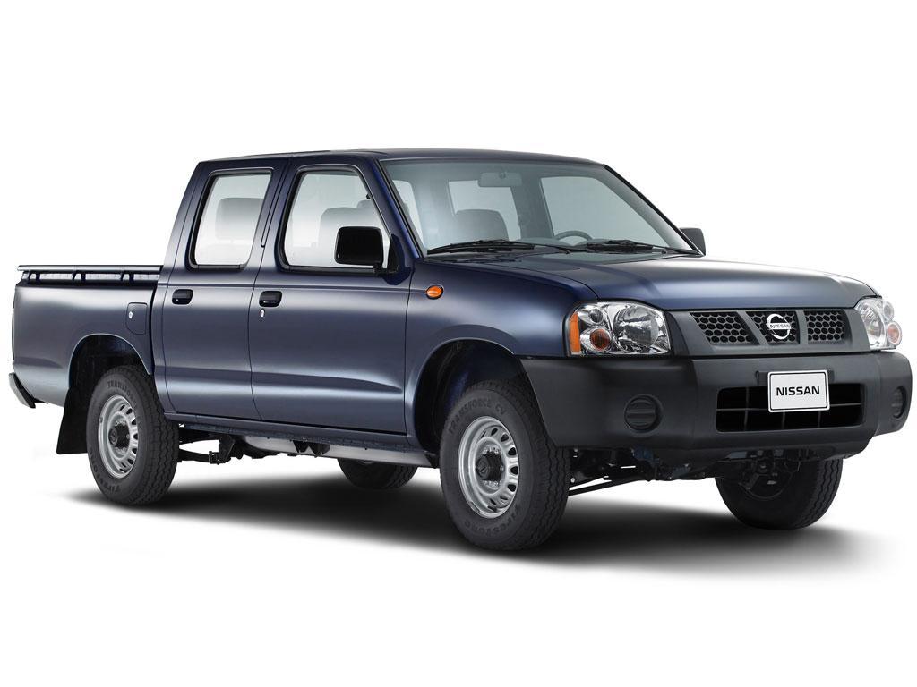 Nissan NP300 2.4L Doble Cabina Lujo 4x4 (2012)