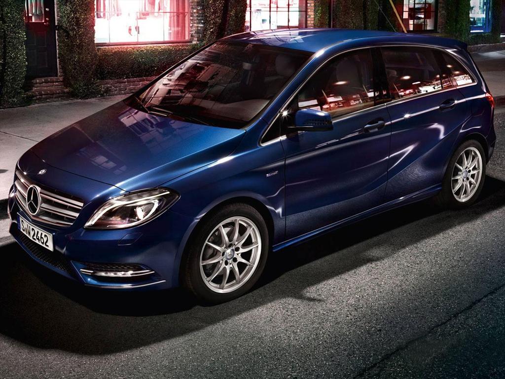Мерседес b180 2013