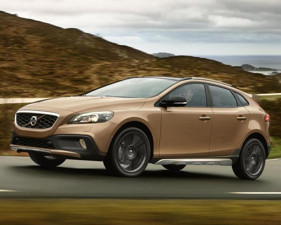 Volvo v40 t4