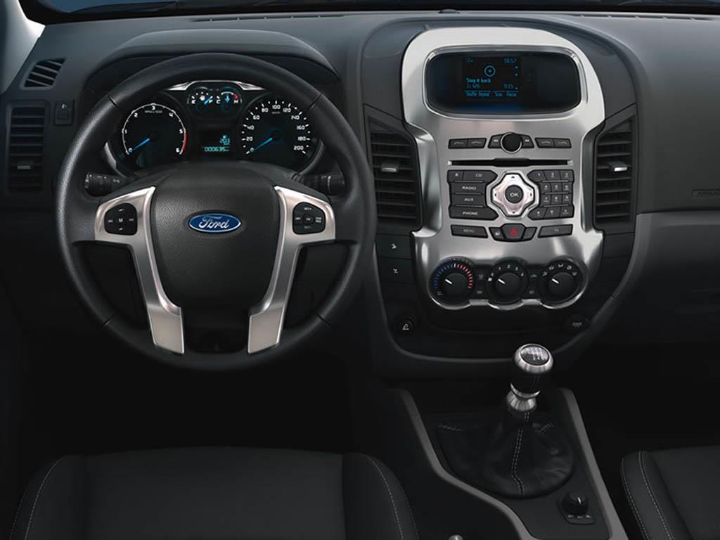Ford Ranger 2.5L XLS 4x2 DC (2018)