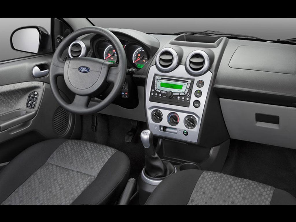 Precio ford fiesta max one #5